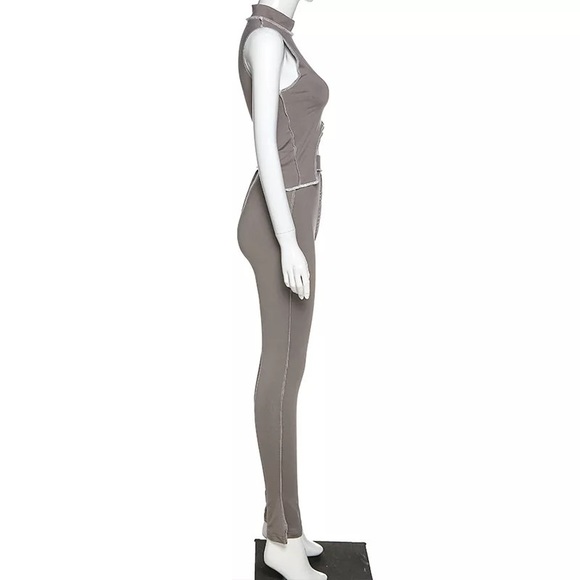 2 Piece Asymmetrical Crop Top & Bottom Set - Picture 5 of 7